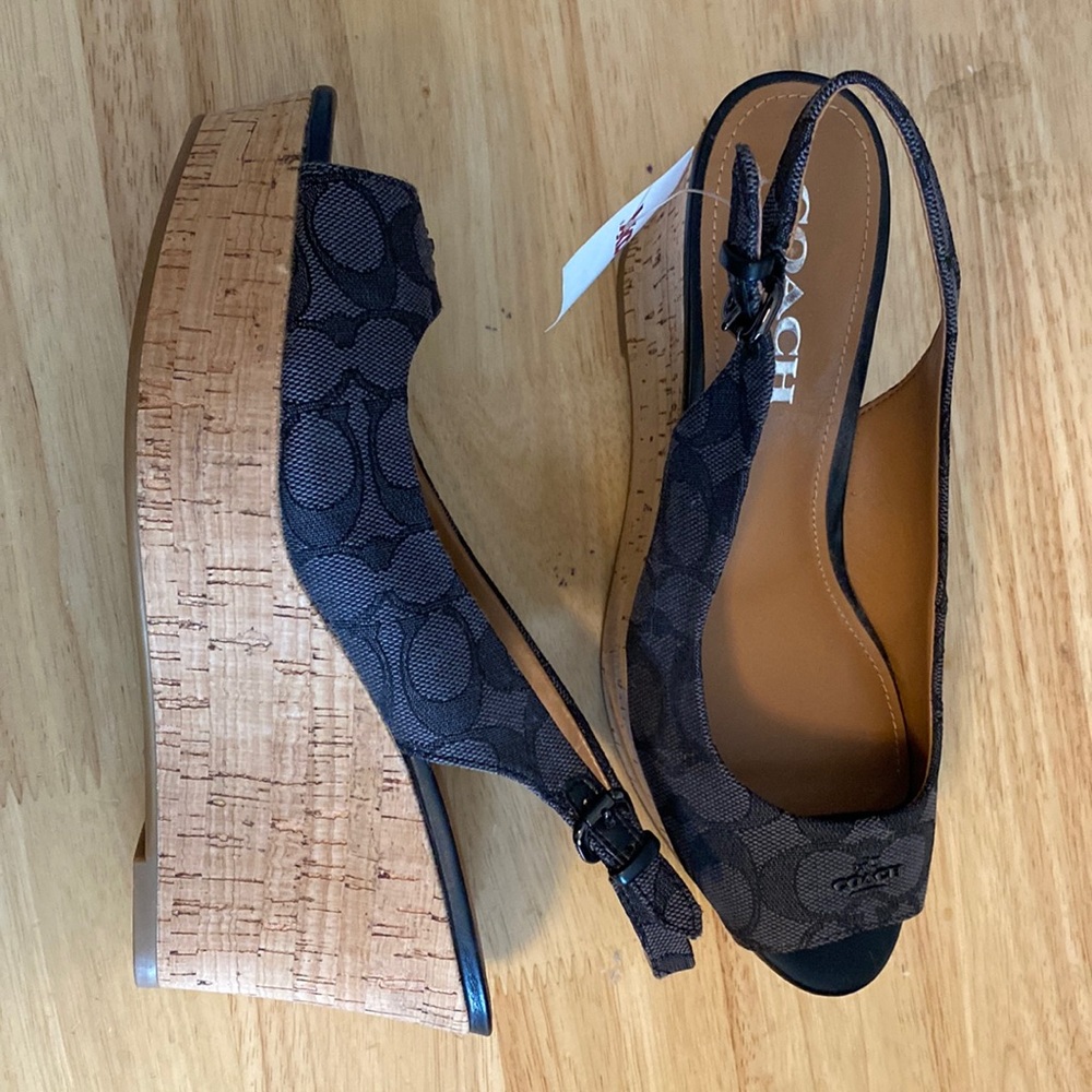 Coach Wedge Sandals / Size 8